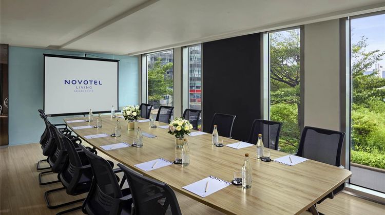 Novotel Living Saigon South Meeting