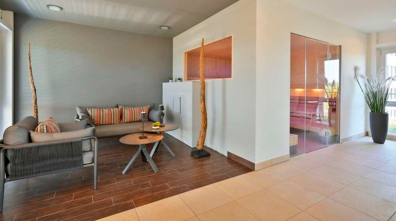<b>Best Western Plus Hotel Koeln City West Spa</b>. Images powered by <a href="https://iceportal.shijigroup.com/" title="IcePortal" target="_blank">IcePortal</a>.