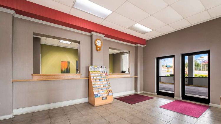 Suburban Studios Cleveland Central Lobby