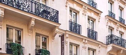 Hotel Mayflower Exterior