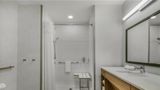 Home2 Suites Cincinnati Midtown Room