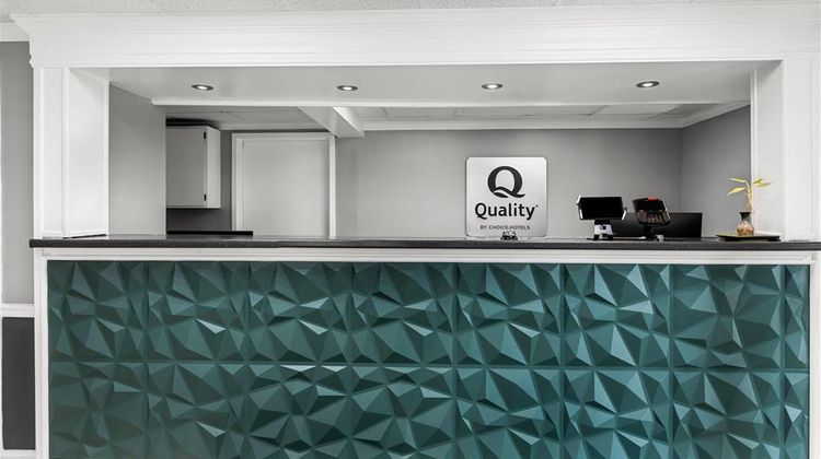 Quality Inn Port Wentworth Savannah N Lobby