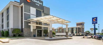 Comfort Inn Dallas N Love Field Airport Exterior