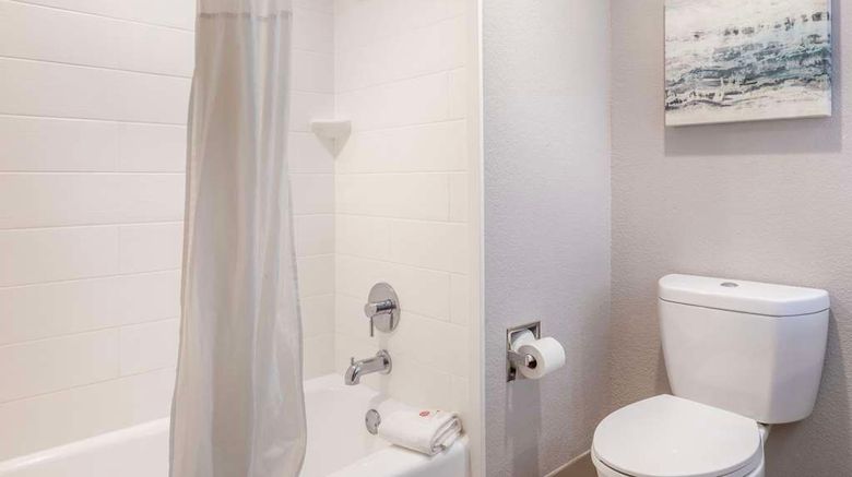 <b>Comfort Inn Dallas N Love Field Airport Room</b>. Images powered by <a href="https://iceportal.shijigroup.com/" title="IcePortal" target="_blank">IcePortal</a>.