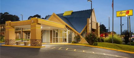 Super 8 by Wyndham Macon GA Exterior