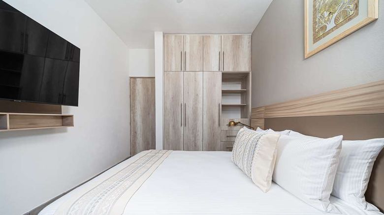 <b>Krystal Grand Residences & Villas Room</b>. Images powered by <a href="https://iceportal.shijigroup.com/" title="IcePortal" target="_blank">IcePortal</a>.