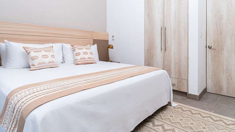 <b>Krystal Grand Residences & Villas Room</b>. Images powered by <a href="https://iceportal.shijigroup.com/" title="IcePortal" target="_blank">IcePortal</a>.