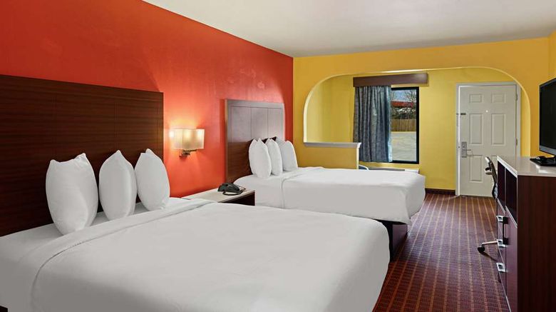<b>SureStay by Best Western Gulfport Room</b>. Images powered by <a href="https://iceportal.shijigroup.com/" title="IcePortal" target="_blank">IcePortal</a>.