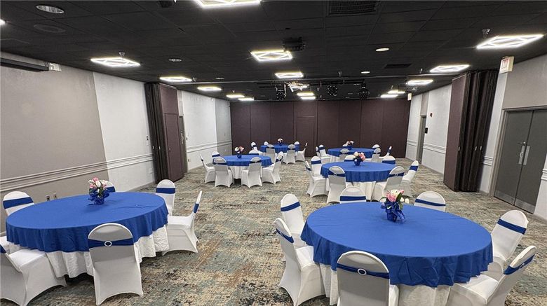 <b>Best Western Premier Lakeland North Ballroom</b>. Images powered by <a href="https://iceportal.shijigroup.com/" title="IcePortal" target="_blank">IcePortal</a>.