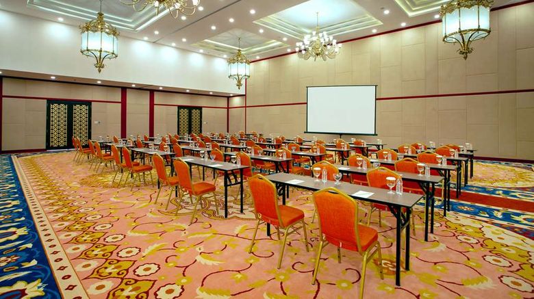<b>Alhambra Hotel & Convention, BW Sig Coll Ballroom</b>. Images powered by <a href="https://iceportal.shijigroup.com/" title="IcePortal" target="_blank">IcePortal</a>.