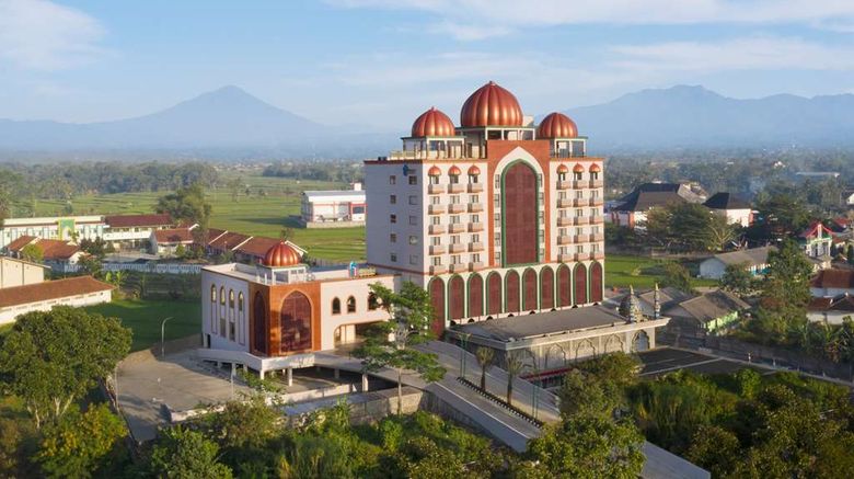 <b>Alhambra Hotel & Convention, BW Sig Coll Exterior</b>. Images powered by <a href="https://iceportal.shijigroup.com/" title="IcePortal" target="_blank">IcePortal</a>.