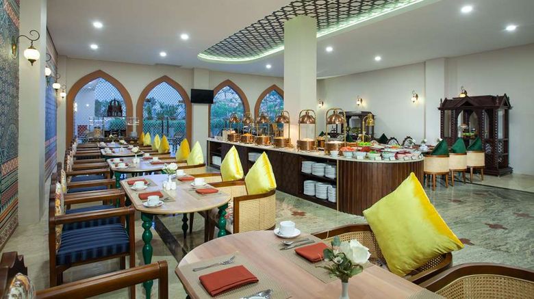 <b>Alhambra Hotel & Convention, BW Sig Coll Restaurant</b>. Images powered by <a href="https://iceportal.shijigroup.com/" title="IcePortal" target="_blank">IcePortal</a>.