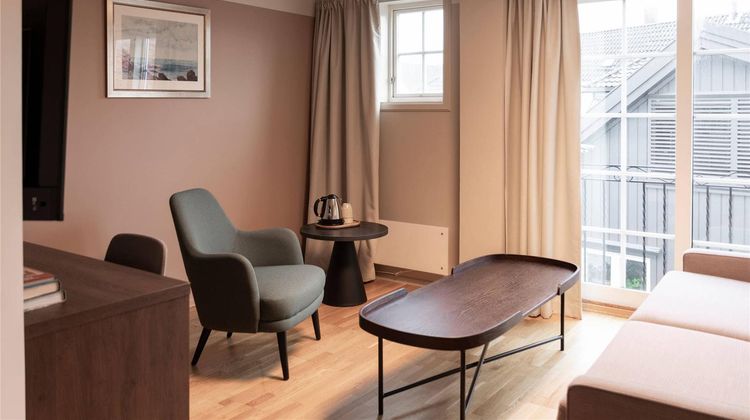 Home Hotel Grimstad Suite