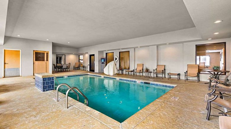 <b>Sonesta Essential Indianapolis Airport Pool</b>. Images powered by <a href="https://iceportal.shijigroup.com/" title="IcePortal" target="_blank">IcePortal</a>.