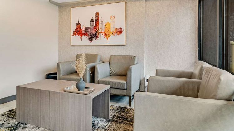 Quality Inn Detroit Downtown Lobby