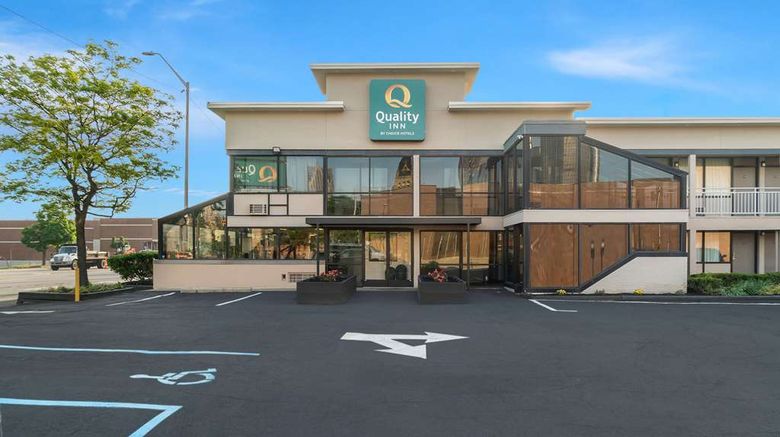 <b>Quality Inn Detroit Downtown Exterior</b>. Images powered by <a href="https://iceportal.shijigroup.com/" title="IcePortal" target="_blank">IcePortal</a>.
