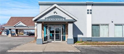 Suburban Studios Fort Dodge Exterior