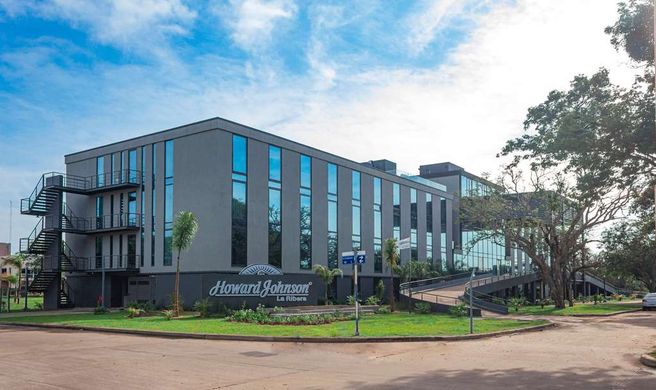 Howard Johnson by Wyndham La Ribera Exterior