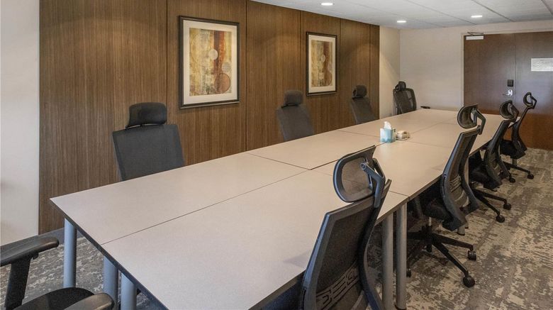<b>Best Western Dawson Creek Meeting</b>. Images powered by <a href="https://iceportal.shijigroup.com/" title="IcePortal" target="_blank">IcePortal</a>.