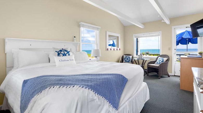 <b>Chatham Tides Beachfront Motel Room</b>. Images powered by <a href="https://iceportal.shijigroup.com/" title="IcePortal" target="_blank">IcePortal</a>.