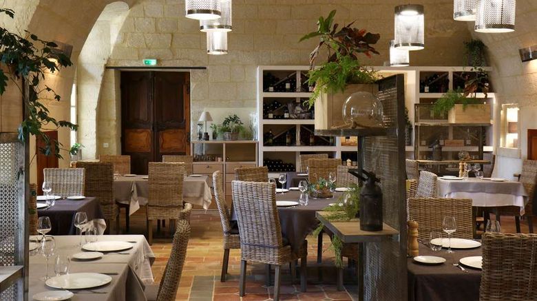 <b>Chateau de Pondres Restaurant</b>. Images powered by <a href="https://iceportal.shijigroup.com/" title="IcePortal" target="_blank">IcePortal</a>.