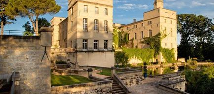 Chateau de Pondres Exterior