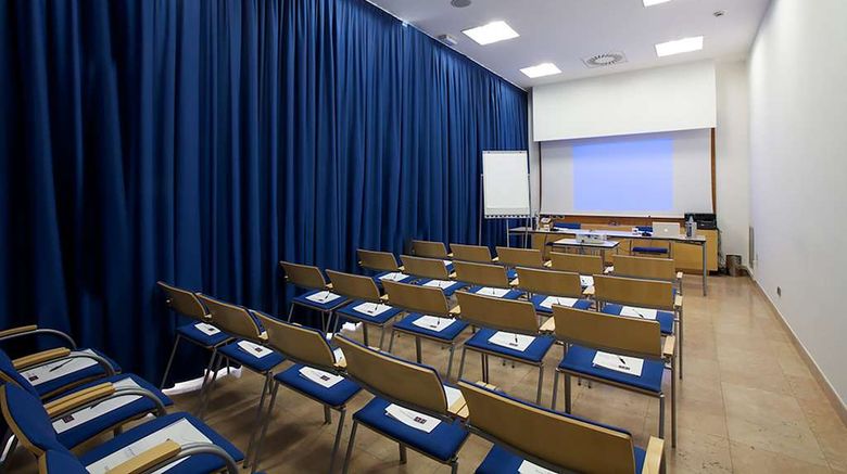 <b>Best Western Hotel Fiera Verona Meeting</b>. Images powered by <a href="https://iceportal.shijigroup.com/" title="IcePortal" target="_blank">IcePortal</a>.