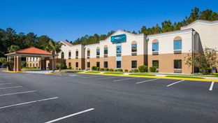 Clarion Pointe near Fort Stewart