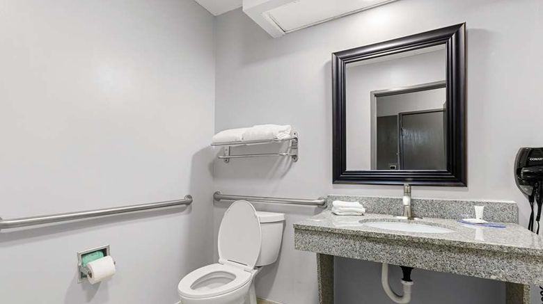 <b>Clarion Pointe near Fort Stewart Room</b>. Images powered by <a href="https://iceportal.shijigroup.com/" title="IcePortal" target="_blank">IcePortal</a>.