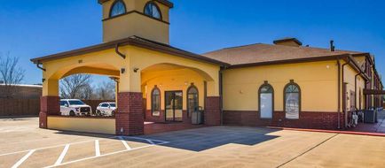 Quality Inn Exterior