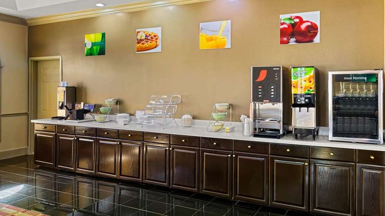 <b>Quality Inn Restaurant</b>. Images powered by <a href="https://iceportal.shijigroup.com/" title="IcePortal" target="_blank">IcePortal</a>.