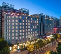 Ramada by Wyndham Financial Center Exterior