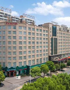 Ramada by Wyndham Financial Center