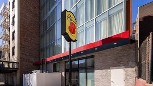Super 8 by Wyndham Bronx Near Stadium