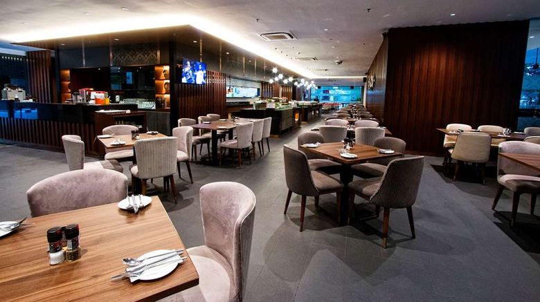 <b>Perdana Kuala Lumpur City Centre Restaurant</b>. Images powered by <a href="https://iceportal.shijigroup.com/" title="IcePortal" target="_blank">IcePortal</a>.
