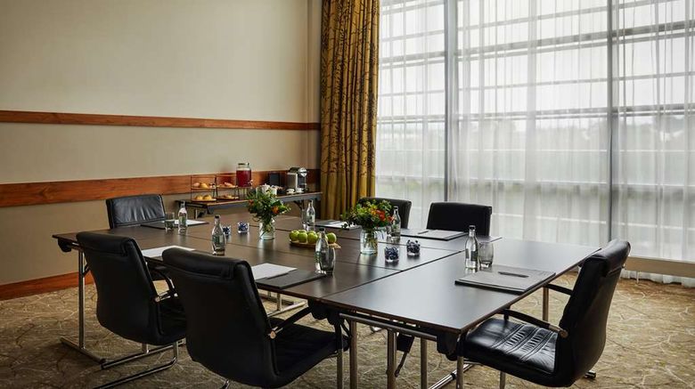 <b>The Gateway Hotel Dundalk Meeting</b>. Images powered by <a href="https://iceportal.shijigroup.com/" title="IcePortal" target="_blank">IcePortal</a>.
