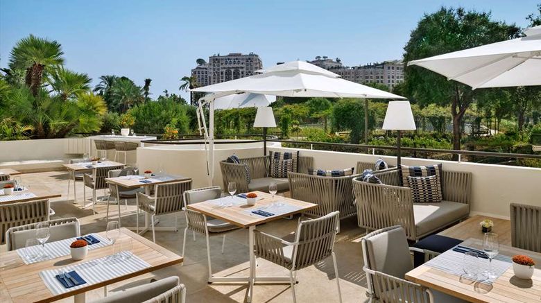 <b>Columbus Hotel-Curio Collection Hilton Restaurant</b>. Images powered by <a href="https://iceportal.shijigroup.com/" title="IcePortal" target="_blank">IcePortal</a>.