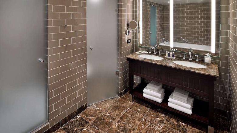 <b>Columbus Hotel-Curio Collection Hilton Room</b>. Images powered by <a href="https://iceportal.shijigroup.com/" title="IcePortal" target="_blank">IcePortal</a>.