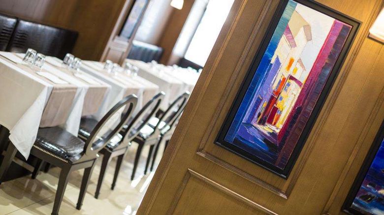 <b>Hotel Les Voyageurs Restaurant</b>. Images powered by <a href="https://iceportal.shijigroup.com/" title="IcePortal" target="_blank">IcePortal</a>.