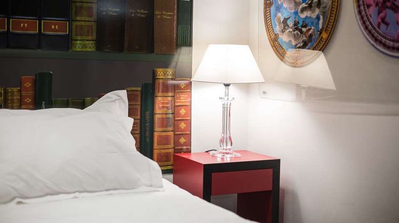 <b>Hotel Les Voyageurs Room</b>. Images powered by <a href="https://iceportal.shijigroup.com/" title="IcePortal" target="_blank">IcePortal</a>.
