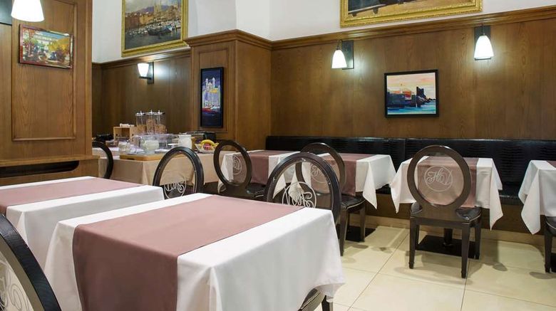 <b>Hotel Les Voyageurs Restaurant</b>. Images powered by <a href="https://iceportal.shijigroup.com/" title="IcePortal" target="_blank">IcePortal</a>.