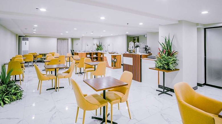 <b>SureStay Plus by Best Western Cebu City Restaurant</b>. Images powered by <a href="https://iceportal.shijigroup.com/" title="IcePortal" target="_blank">IcePortal</a>.