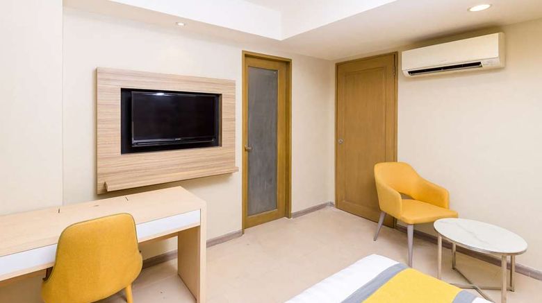 <b>SureStay Plus by Best Western Cebu City Room</b>. Images powered by <a href="https://iceportal.shijigroup.com/" title="IcePortal" target="_blank">IcePortal</a>.