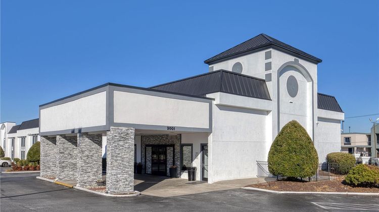 Best Western Greensboro Coliseum Inn Exterior