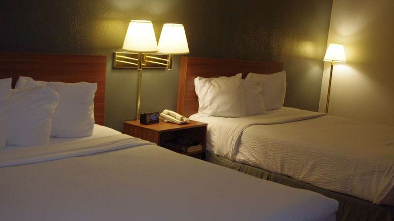 <b>Econo Lodge El Paso Room</b>. Images powered by <a href="https://iceportal.shijigroup.com/" title="IcePortal" target="_blank">IcePortal</a>.