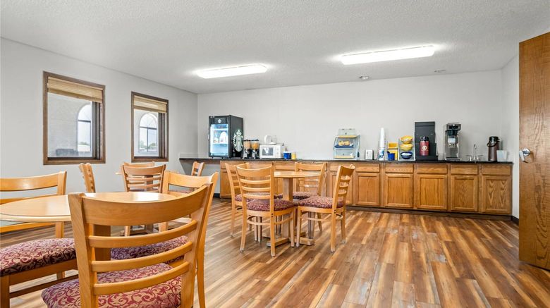 <b>Econo Lodge El Paso Restaurant</b>. Images powered by <a href="https://iceportal.shijigroup.com/" title="IcePortal" target="_blank">IcePortal</a>.