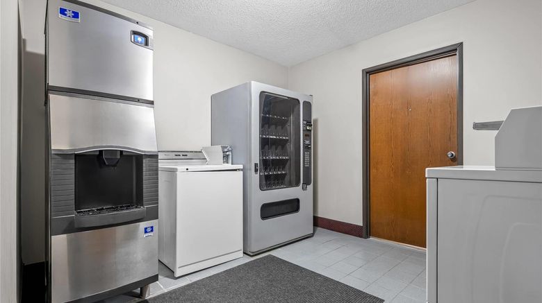 <b>Econo Lodge El Paso Other</b>. Images powered by <a href="https://iceportal.shijigroup.com/" title="IcePortal" target="_blank">IcePortal</a>.