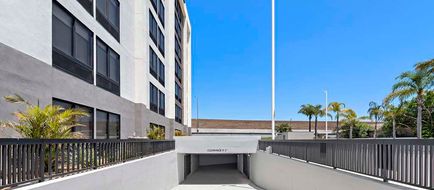 Hampton Inn by Hilton Los Angeles Arpt Exterior