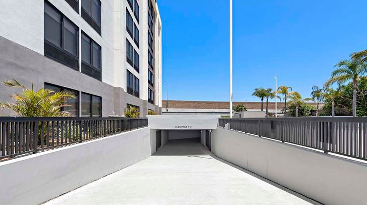 Hampton Inn by Hilton Los Angeles Arpt Exterior