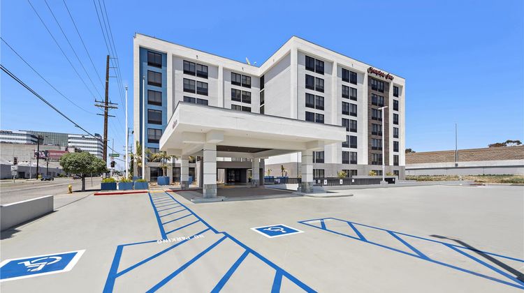Hampton Inn by Hilton Los Angeles Arpt Exterior